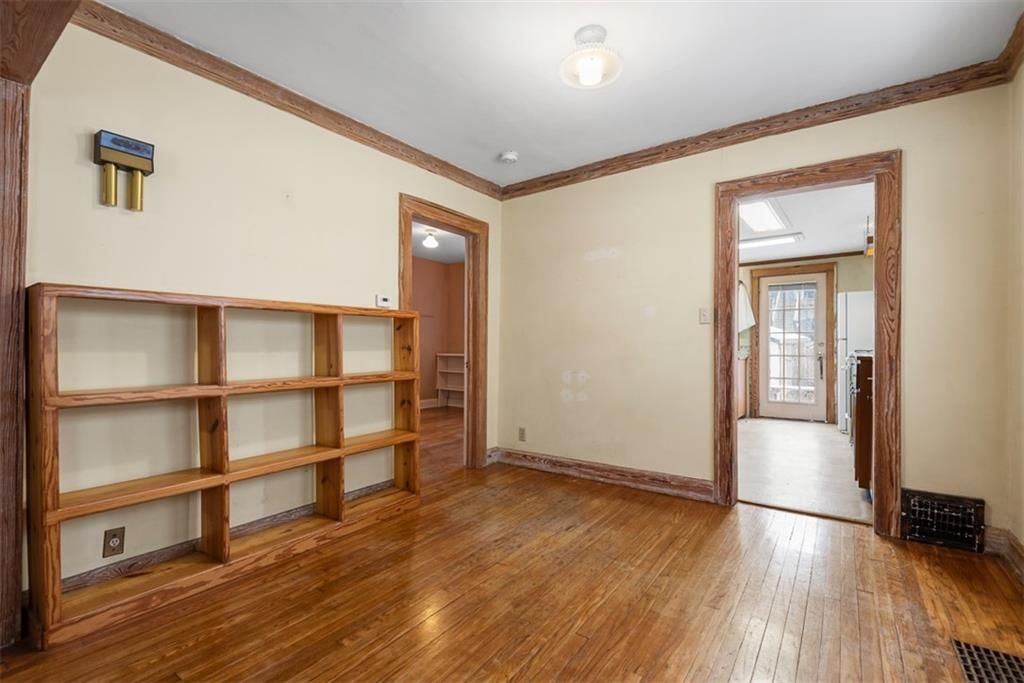 4735 Fairmount Avenue — photo 8