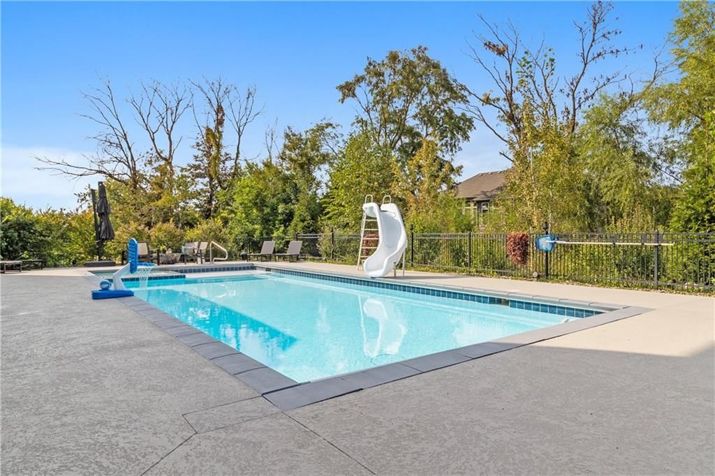 2532 Willow Creek Lane — photo 16