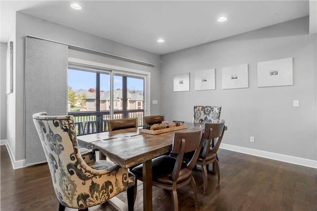 2532 Willow Creek Lane — photo 32