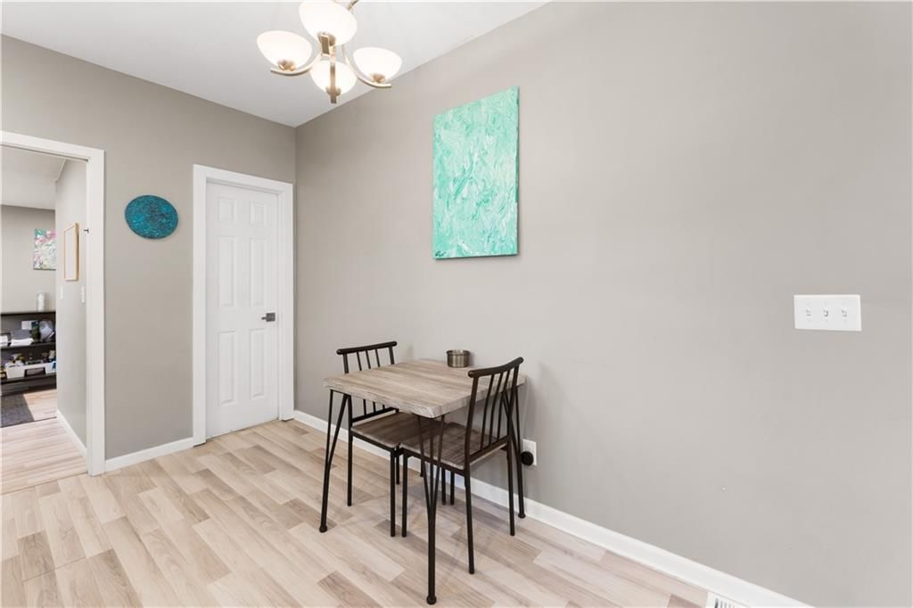 713 S Willis Avenue — photo 9