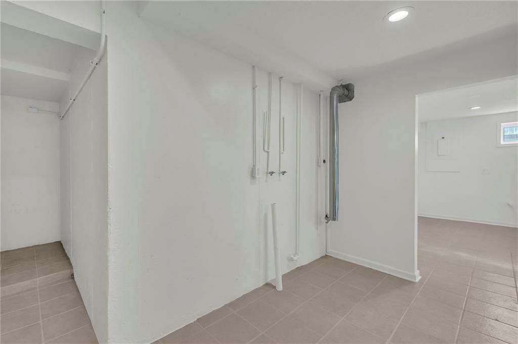 3510 S Park Avenue — photo 41