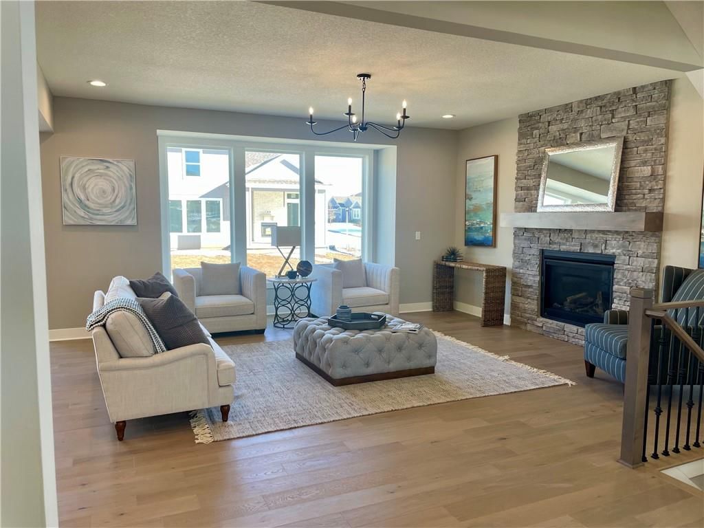 18337 Caenen Street — photo 9