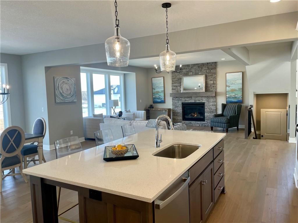 18337 Caenen Street — photo 10