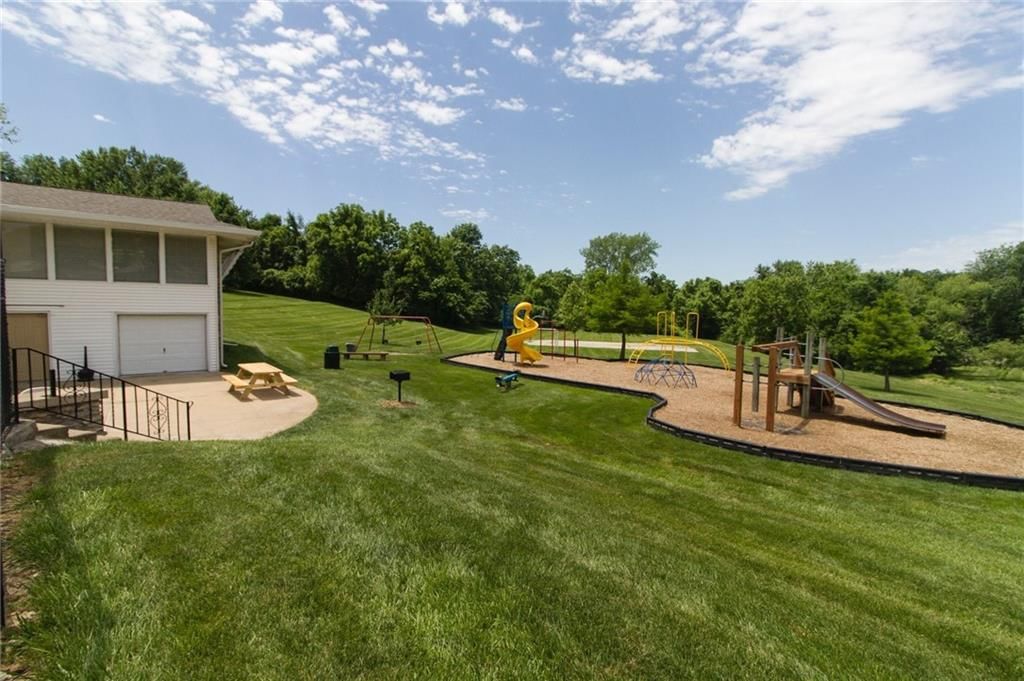 7167 NW CHAPEL WOODS Circle — photo 35