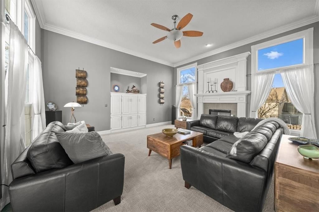 5302 Hallet Street — photo 2