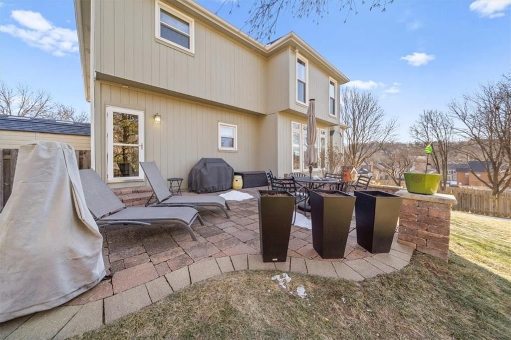 5302 Hallet Street — photo 11
