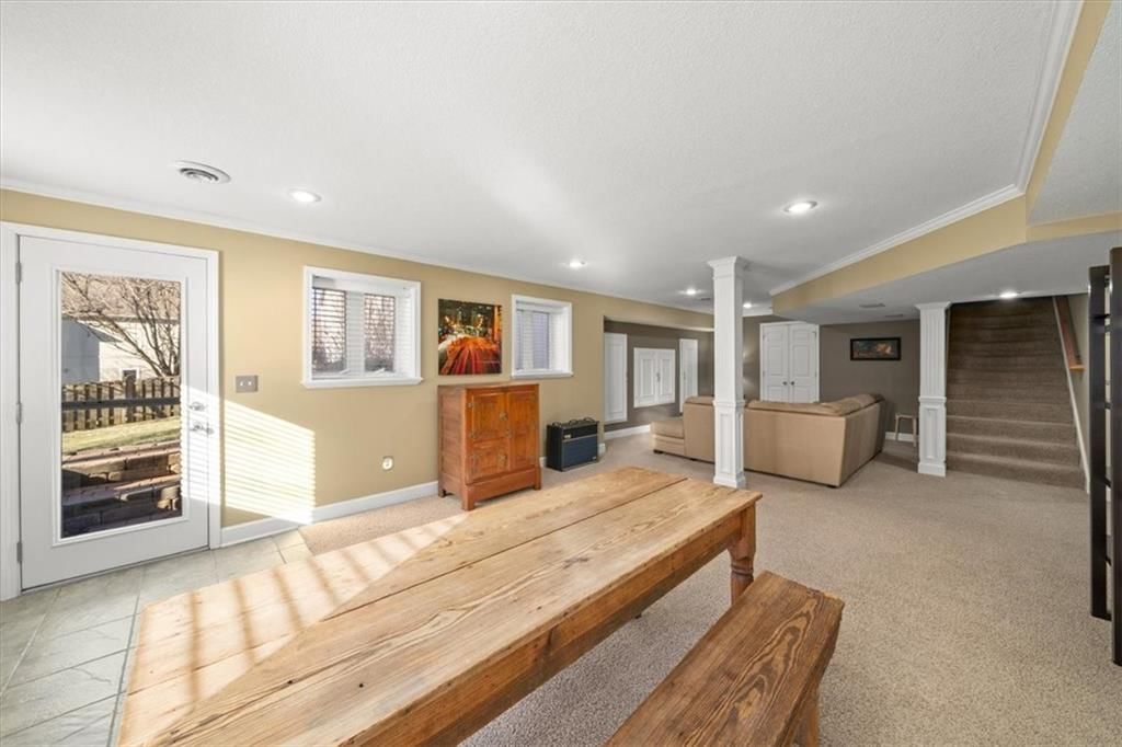 5302 Hallet Street — photo 21