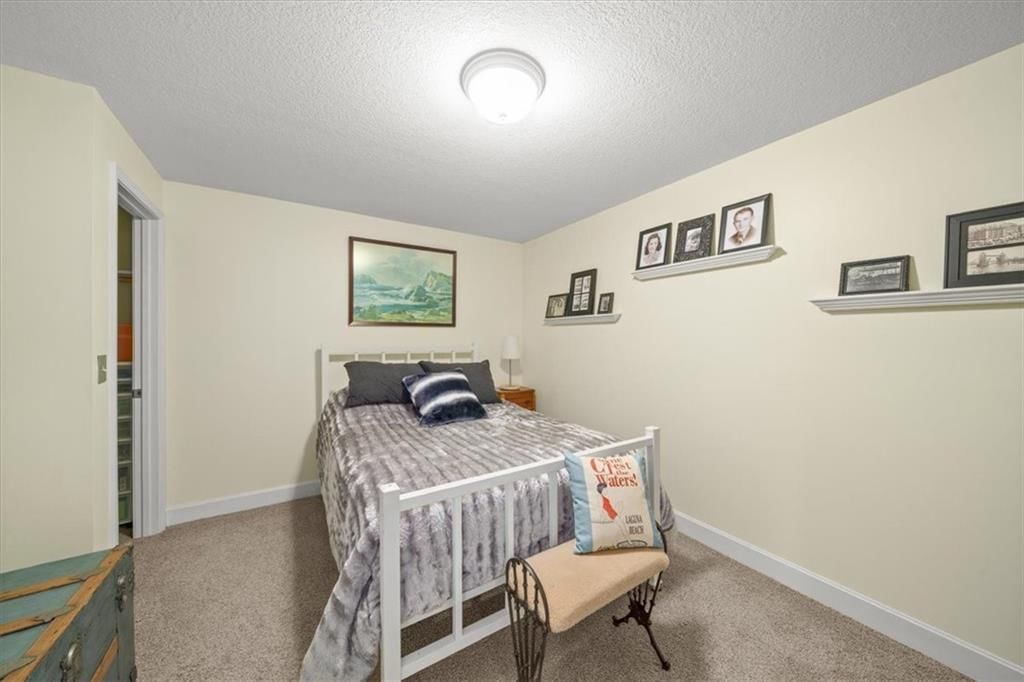 5302 Hallet Street — photo 23