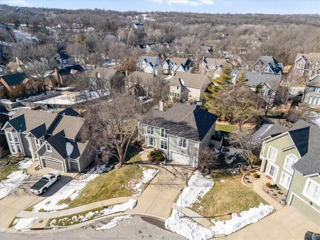 5302 Hallet Street — photo 28
