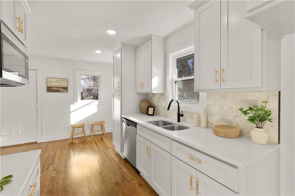 2045 N 32nd Street — photo 10