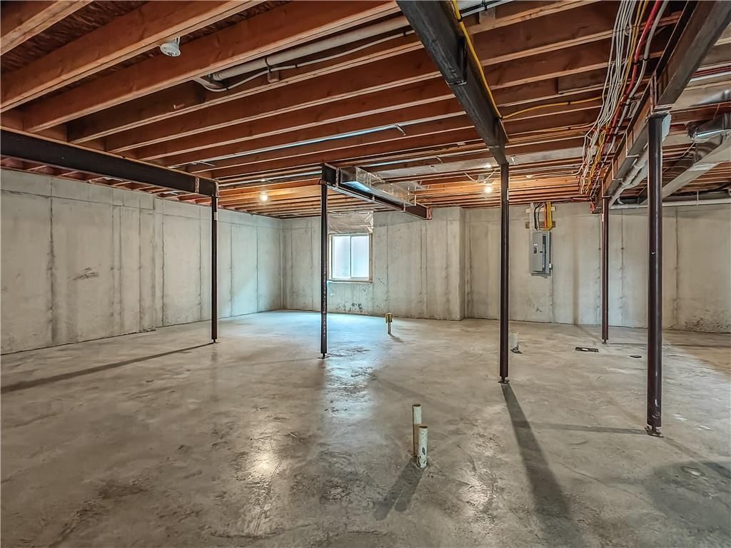 18336 Monrovia Street — photo 32