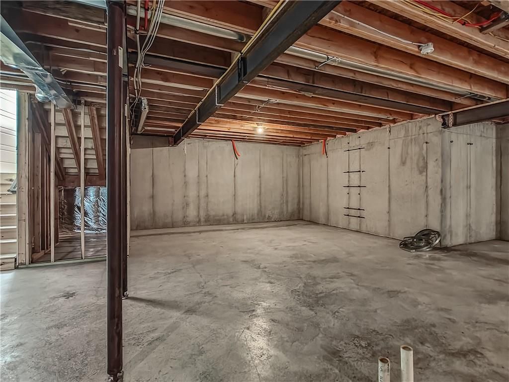 18336 Monrovia Street — photo 33