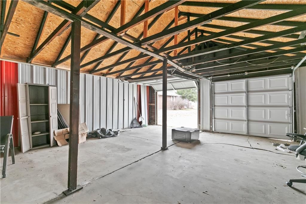 1015 E 7th Street — photo 32