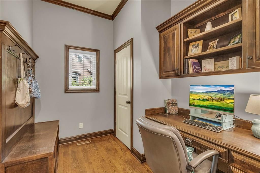 11525 S Carbondale Street — photo 28