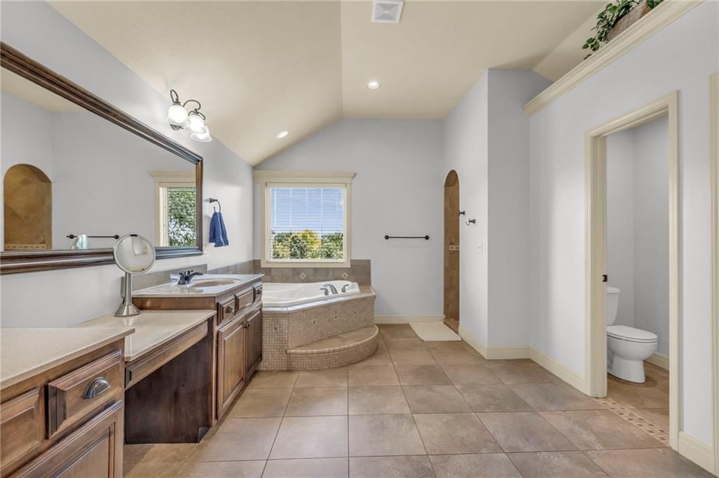 11525 S Carbondale Street — photo 33
