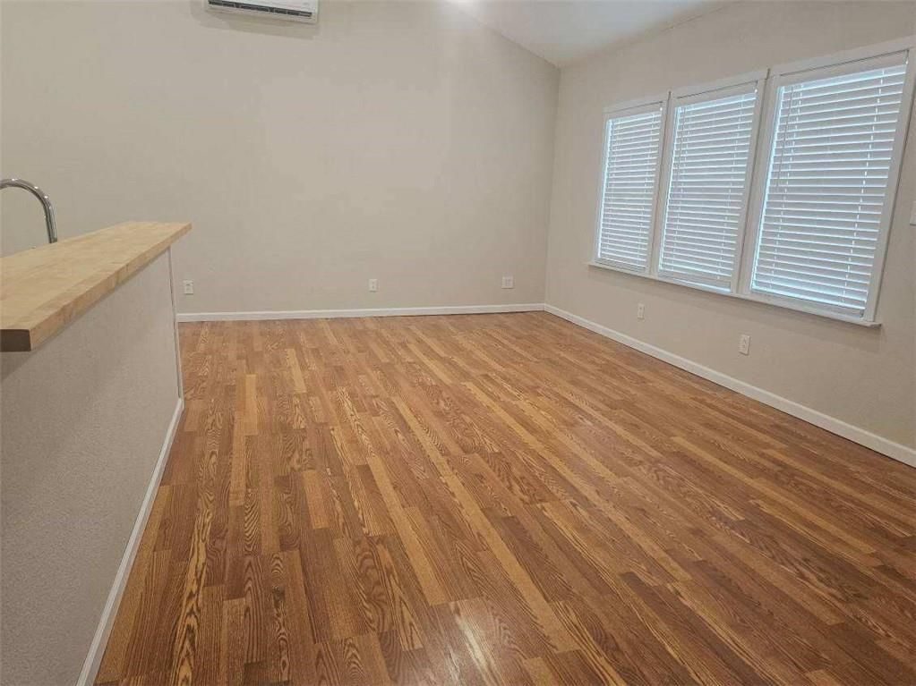 3024 Chess Avenue — photo 9