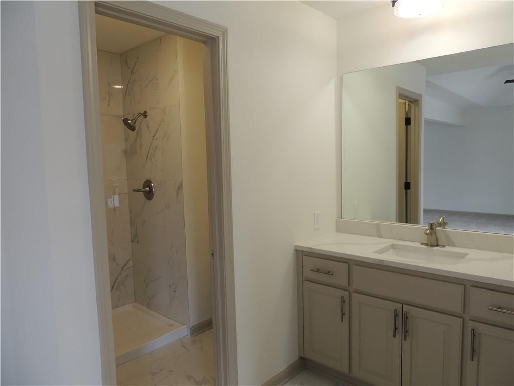 205 NE Hearnes Avenue — photo 13