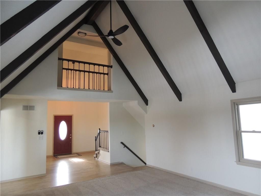 205 NE Hearnes Avenue — photo 17