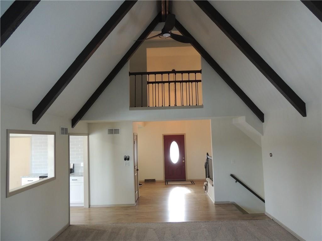 205 NE Hearnes Avenue — photo 18