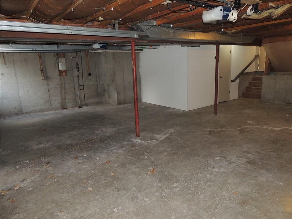 205 NE Hearnes Avenue — photo 23