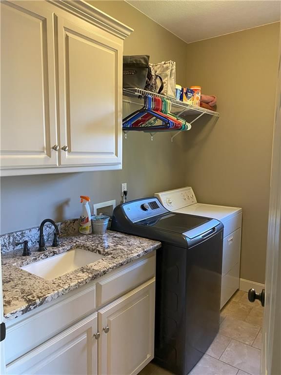 2637 SW Carlton Drive — photo 12
