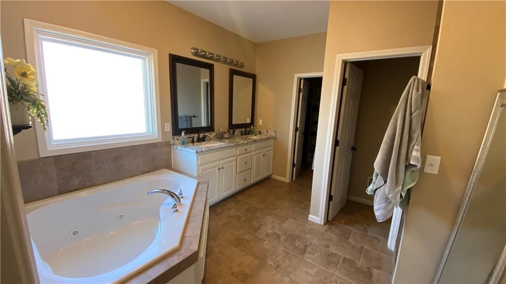 2637 SW Carlton Drive — photo 17