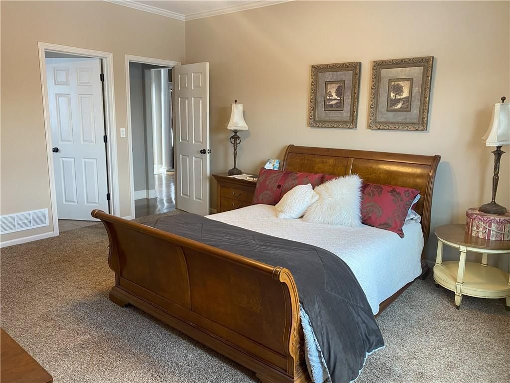 2637 SW Carlton Drive — photo 18
