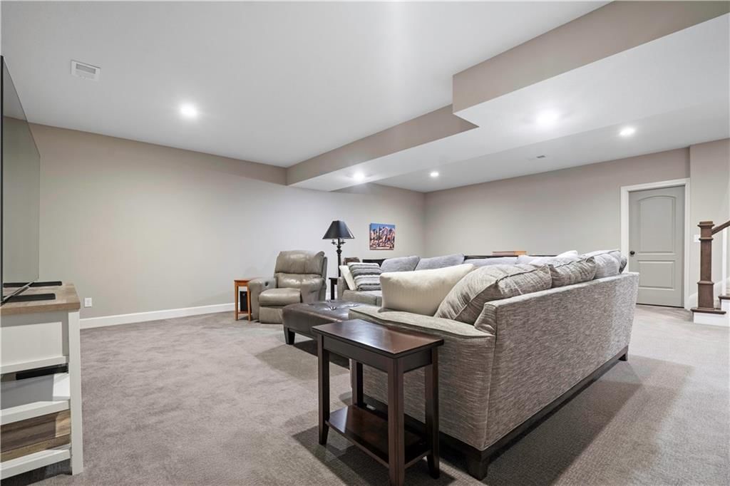 16625 S Loiret Street — photo 45