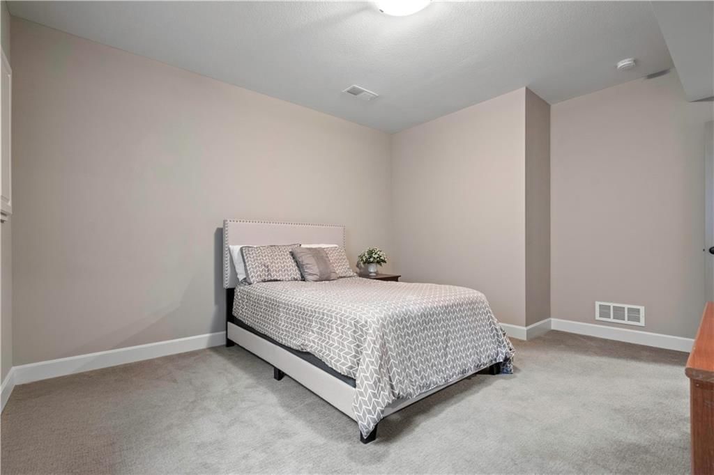 16625 S Loiret Street — photo 50