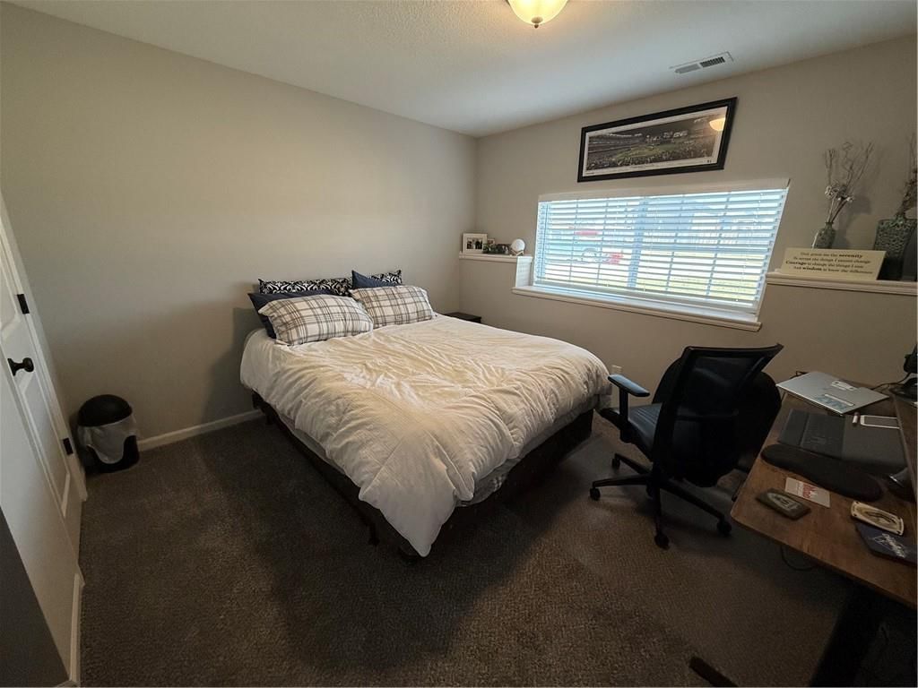 832 N Hickory Drive — photo 18