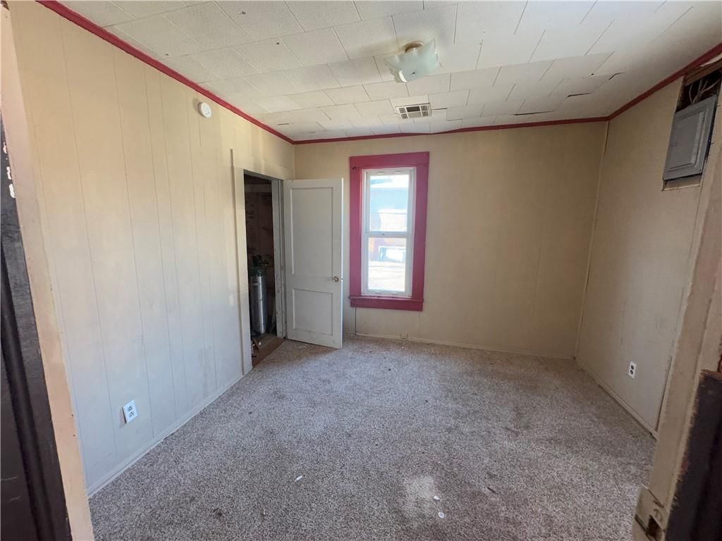 1013 E Poplar Street — photo 4