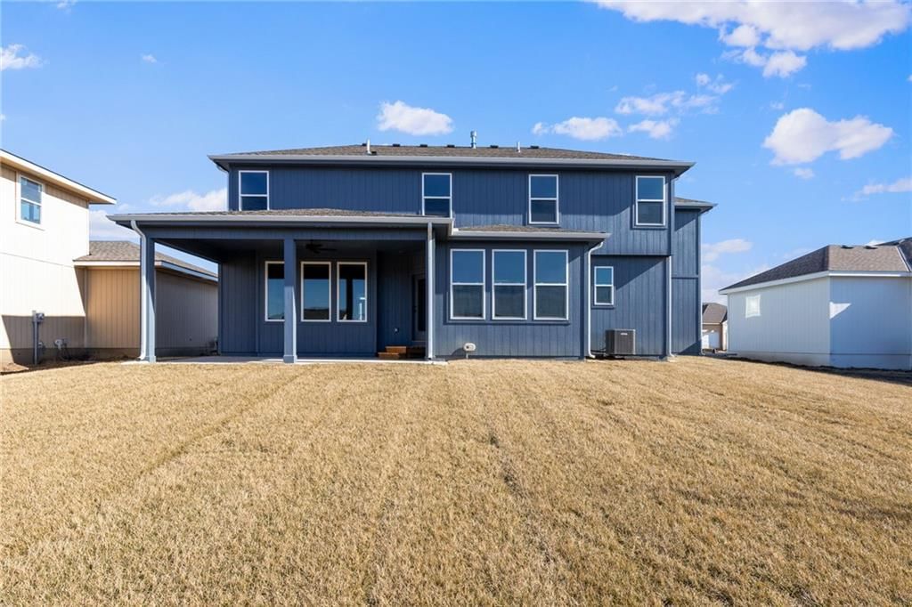 16875 Norton Street — photo 46