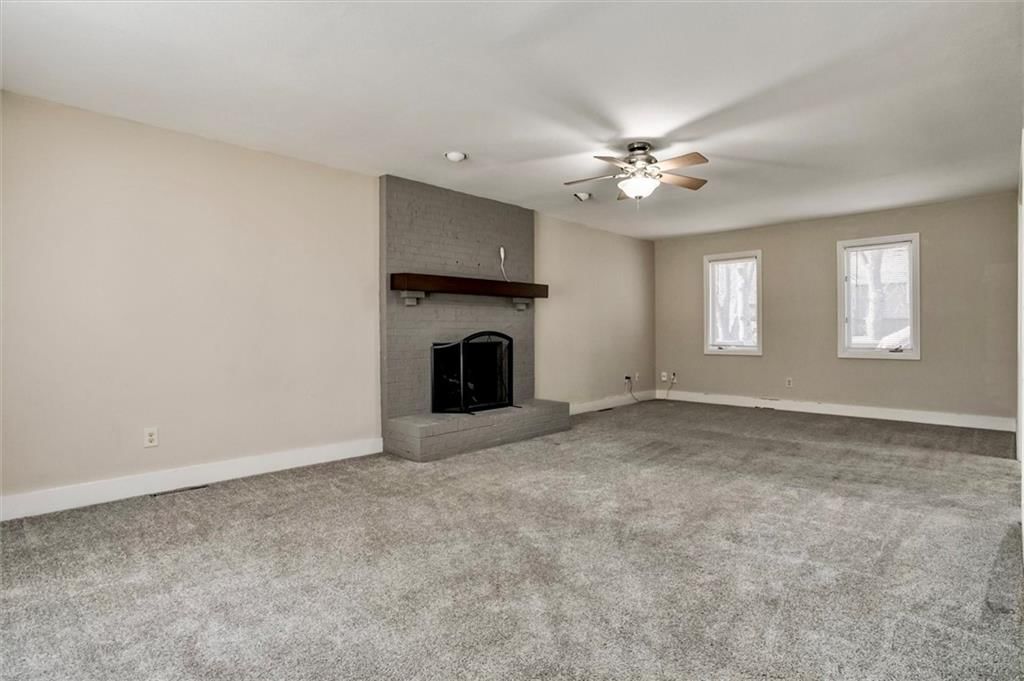 410 NE Adams Drive — photo 4