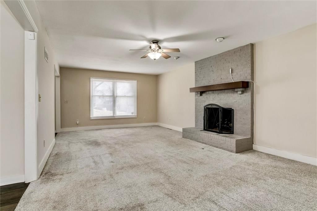 410 NE Adams Drive — photo 5