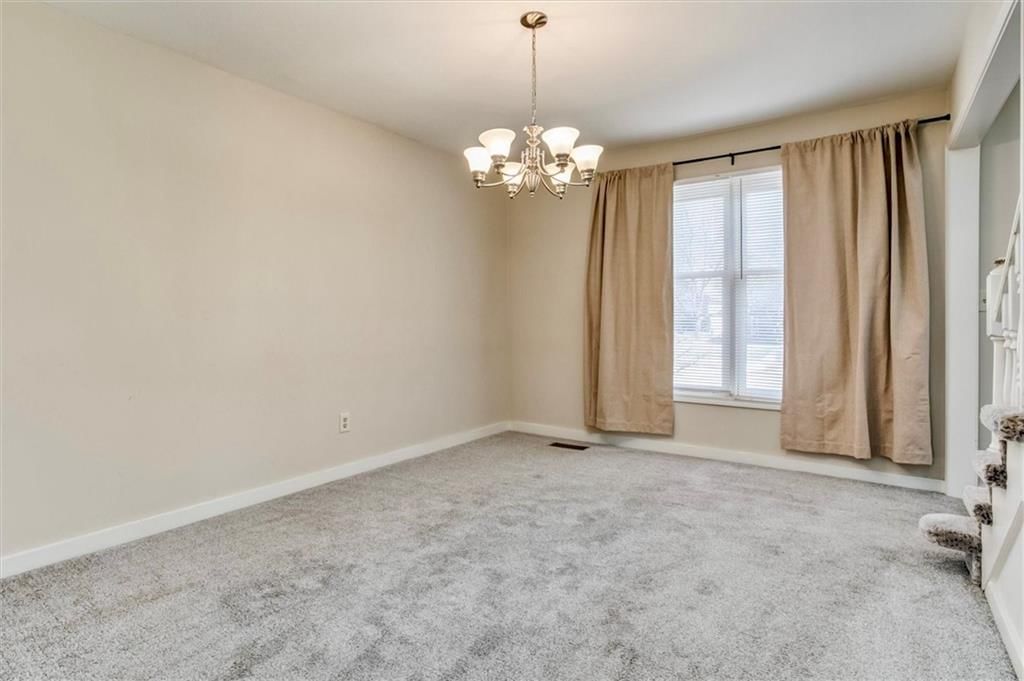 410 NE Adams Drive — photo 7
