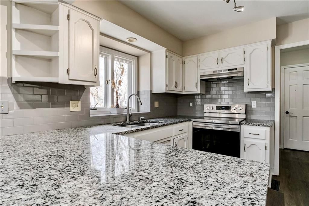 410 NE Adams Drive — photo 9