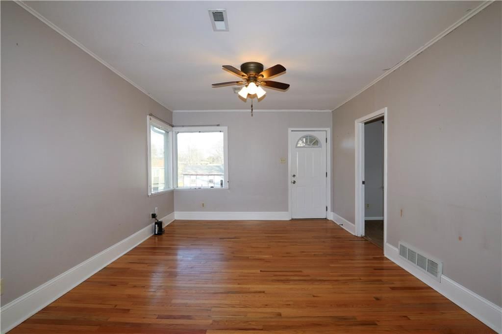 1011 S 10th Street — photo 3