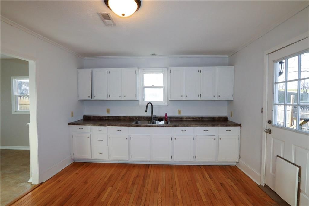 1011 S 10th Street — photo 7