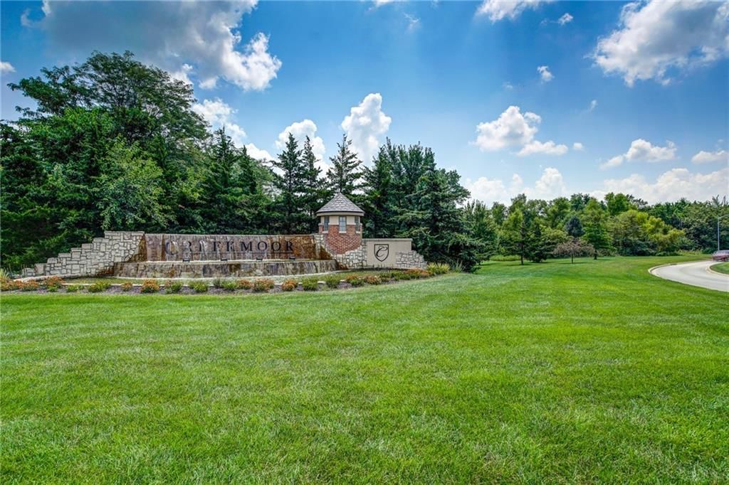 419 Hampstead Drive — photo 31