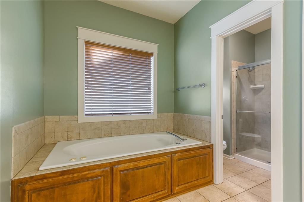 406 E 30th Avenue — photo 23