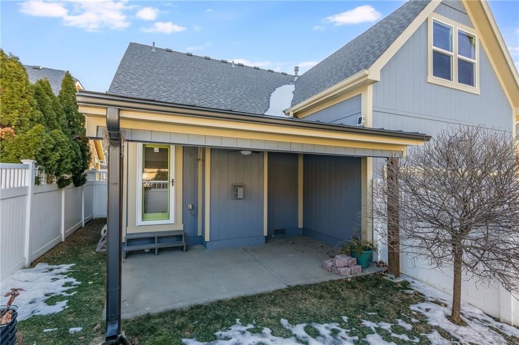 406 E 30th Avenue — photo 5