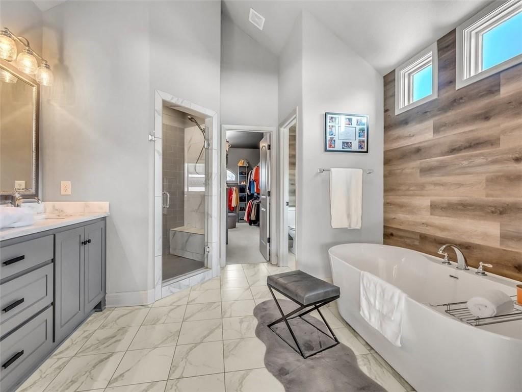 7901 N Shoal Creek Valley Drive — photo 17