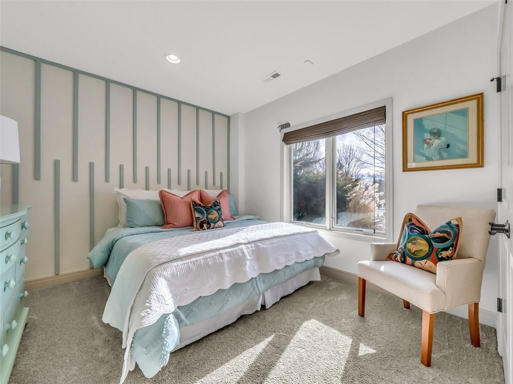 7901 N Shoal Creek Valley Drive — photo 23