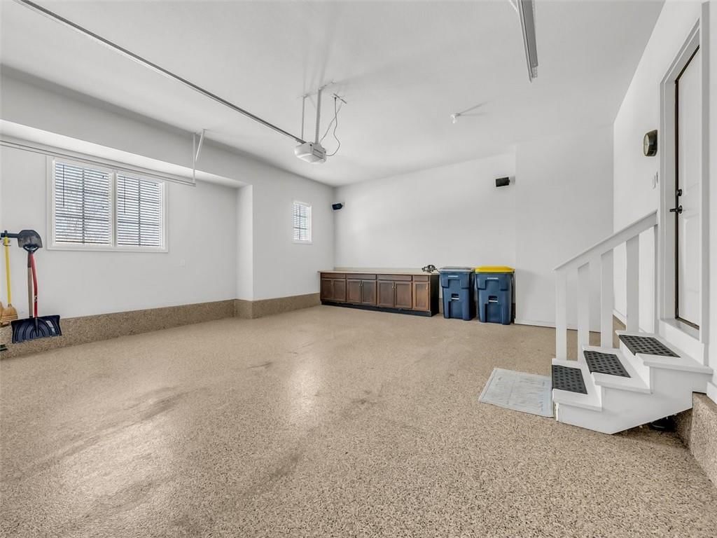 7901 N Shoal Creek Valley Drive — photo 31