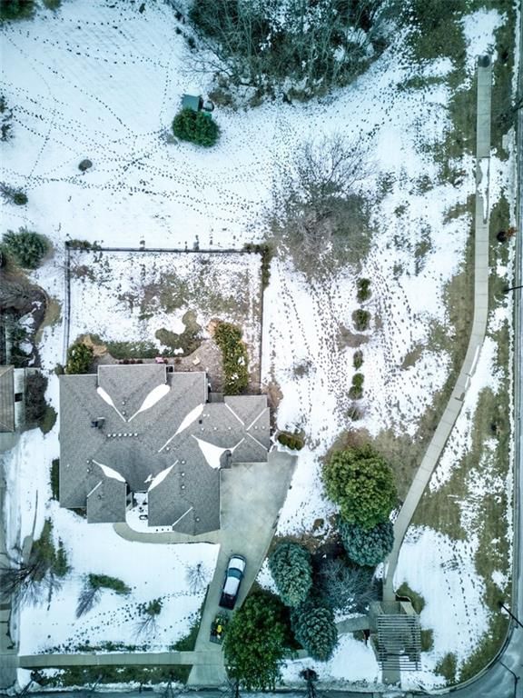 7901 N Shoal Creek Valley Drive — photo 34