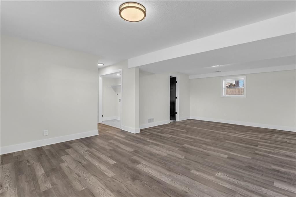 2904 N 154th Terrace — photo 13