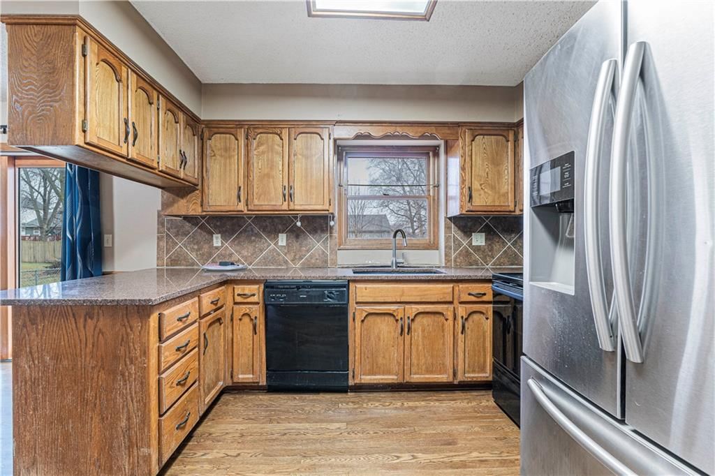6824 WILLIS Drive — photo 15
