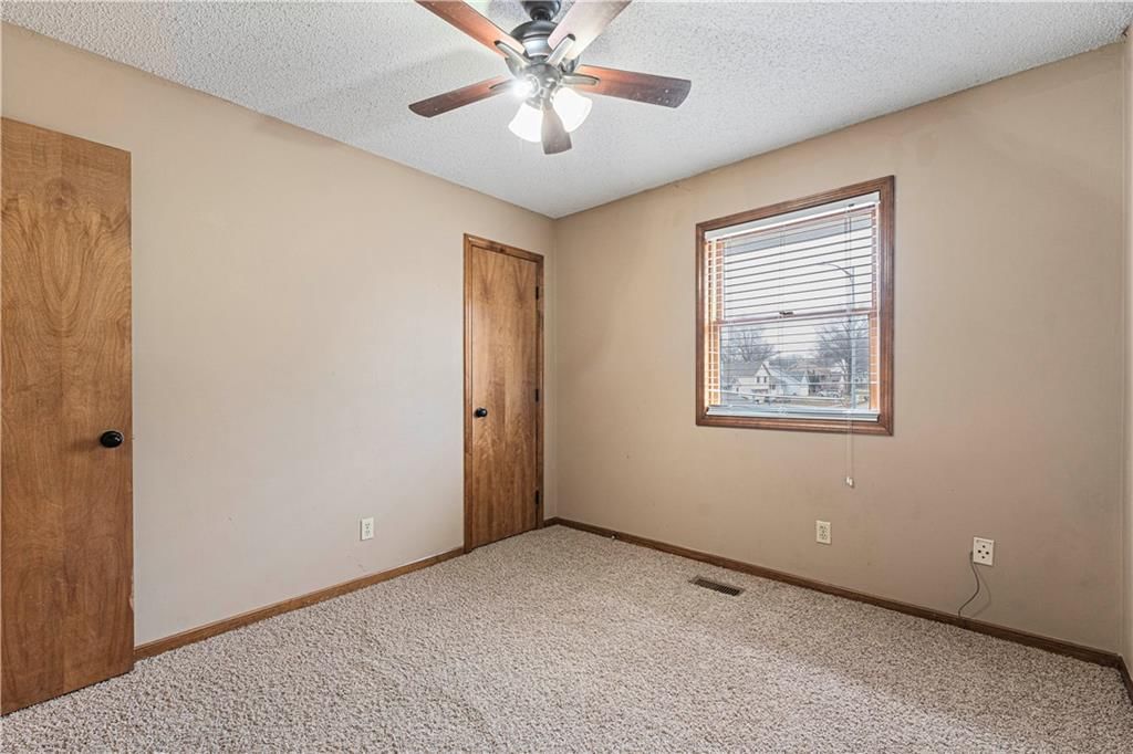 6824 WILLIS Drive — photo 23