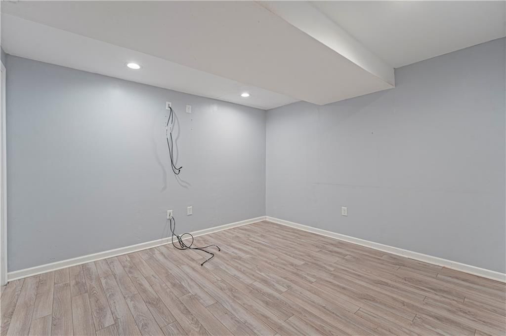 6824 WILLIS Drive — photo 29