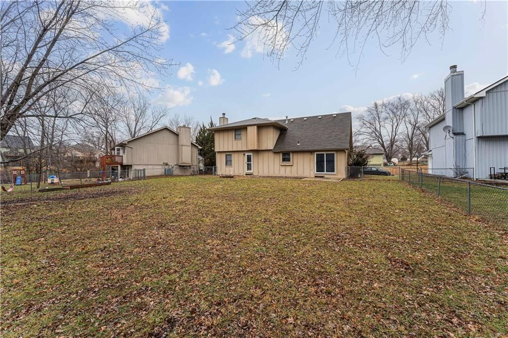 6824 WILLIS Drive — photo 38